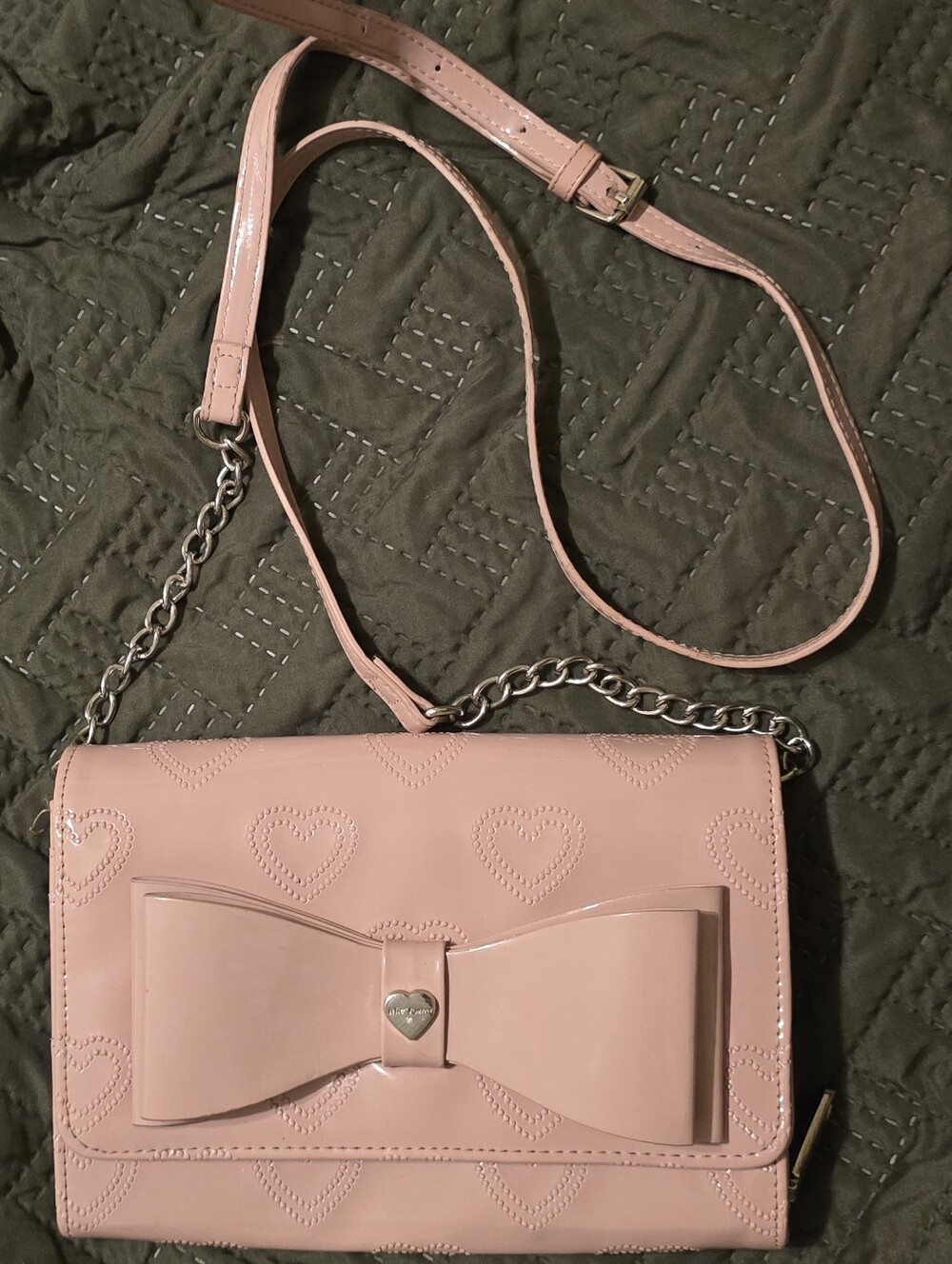 Betsey Johnson Blush Hearts Wallet/Clutch/Crossbody Bag w/bow